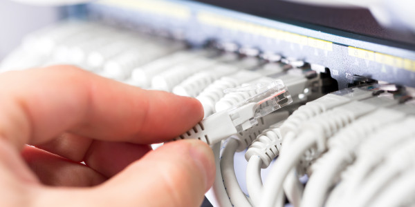 Infraestructura Común Telecomunicaciones en València · Diseño e implementación de redes cableadas e inalámbricas