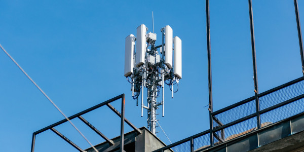 Infraestructura Común Telecomunicaciones en València · Infraestructura común de Telecomunicación Wi-Fi y redes privadas