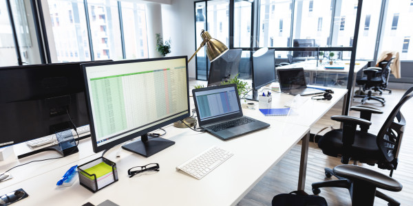 Proyectos de ICT Oficinas / Locales Comerciales El Puig de Santa Maria · Wi-Fi y redes privadas